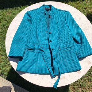 Cropped Sleeve Suit Jacket EUC